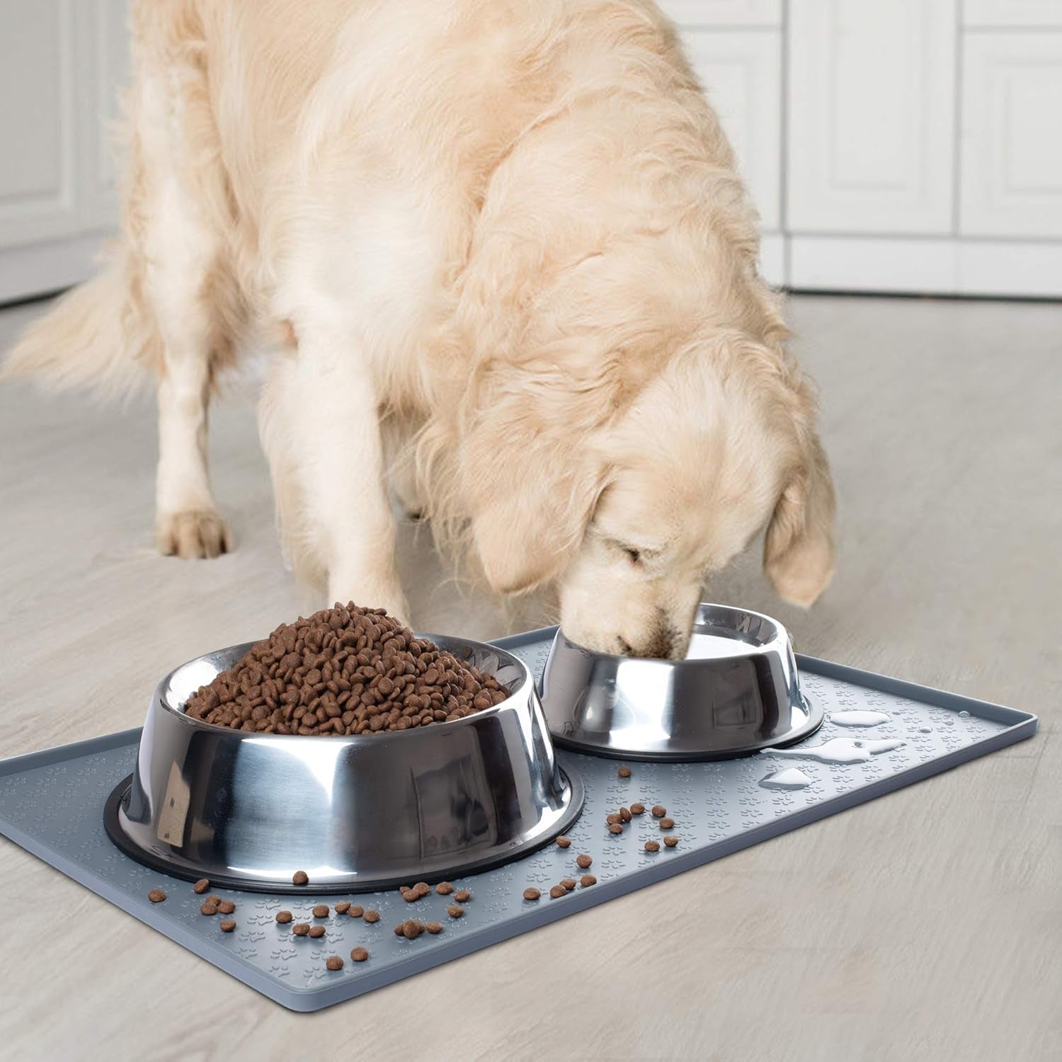 Dog Food Mat, Silicone Waterproof Cat Feeding Mat Raised Edges, Nonslip Pet Placemat Bowl Tray to Stop Food Spills and Water Messes Out to Floor (Grey, L: 60X40Cm/23.6X15.7In)